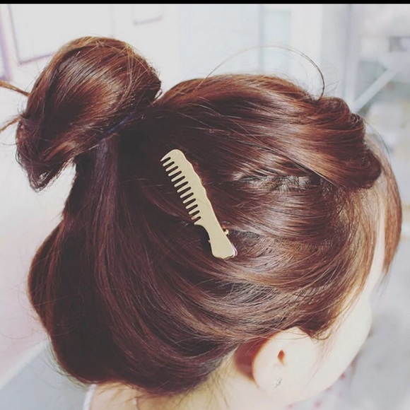 3/$30 NEW! Creative Comb Shape Pin Barrette Design Hair Clip Dainty Cute - Picture 2 of 6